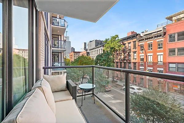 Sold by Compass | media 3