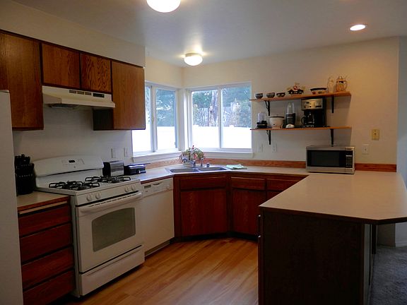5th image of 19490 23rd Ave NE