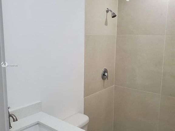 4th image of 16935 SW 93rd Ave #16935