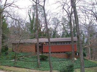 1208 Clearbrook Dr SW, Atlanta, GA