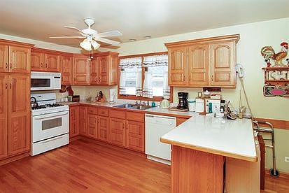 5th image of 4029 Oak Park Ave