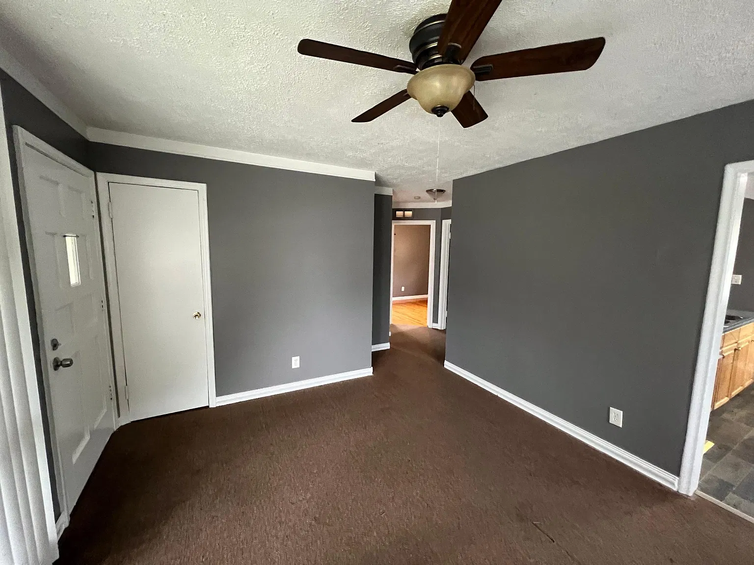 21402 Waltham Rd — Photo 3