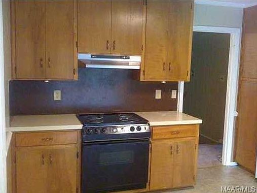 3rd image of 511 Honeybee Ct