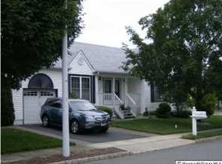 58 Mount Ararat Ln, Toms River, NJ