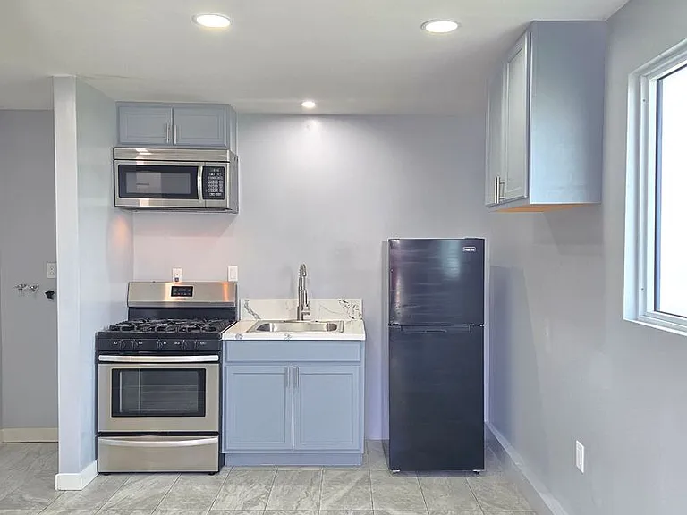 45114 16th St W — Photo 1