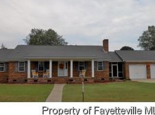 106 Duncan Cir, Saint Pauls, NC 28384