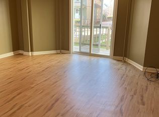 456 Coggeshall St APT 1, Fall River, MA 02721