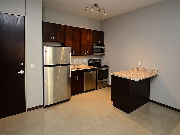 3rd image of 1501 Jackson St #513