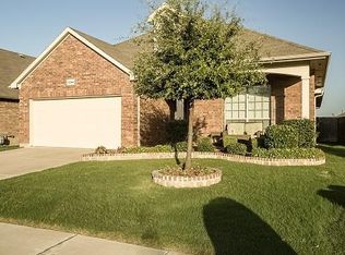 2244 Laurel Forest Dr, Fort Worth, TX 76177