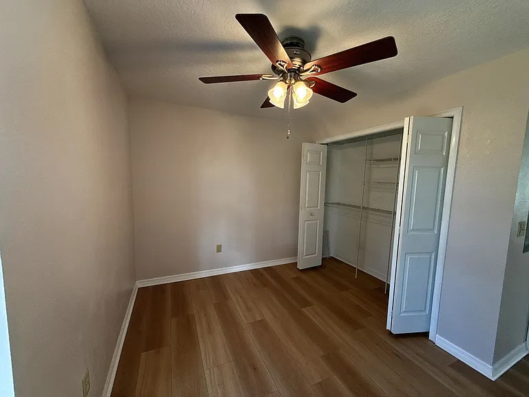 1406 1/2 Berkshire Dr — Photo 15
