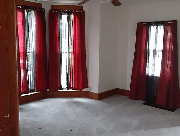 3rd image of 671 Center St