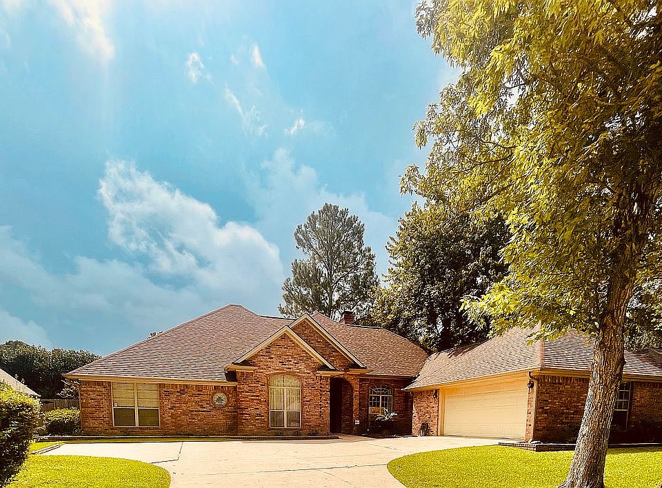 1st image of 3401 Pinecreek Dr