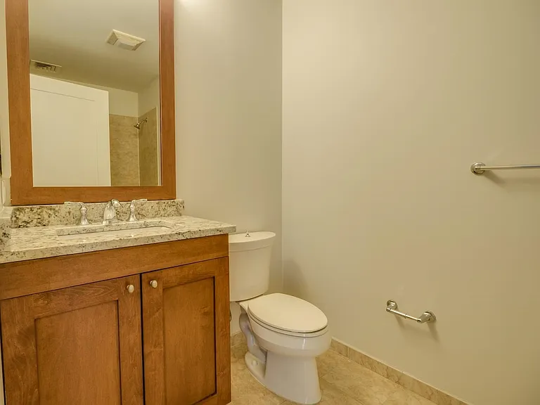 105 Greene St #L4 — Photo 16