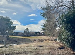 16321 Pebble Beach Dr #11, Victorville, CA 92395