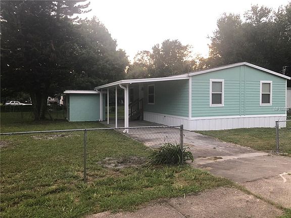 2nd image of 1501 Carlisle Dr
