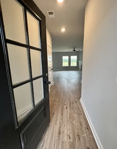 731 N Main St — Photo 18