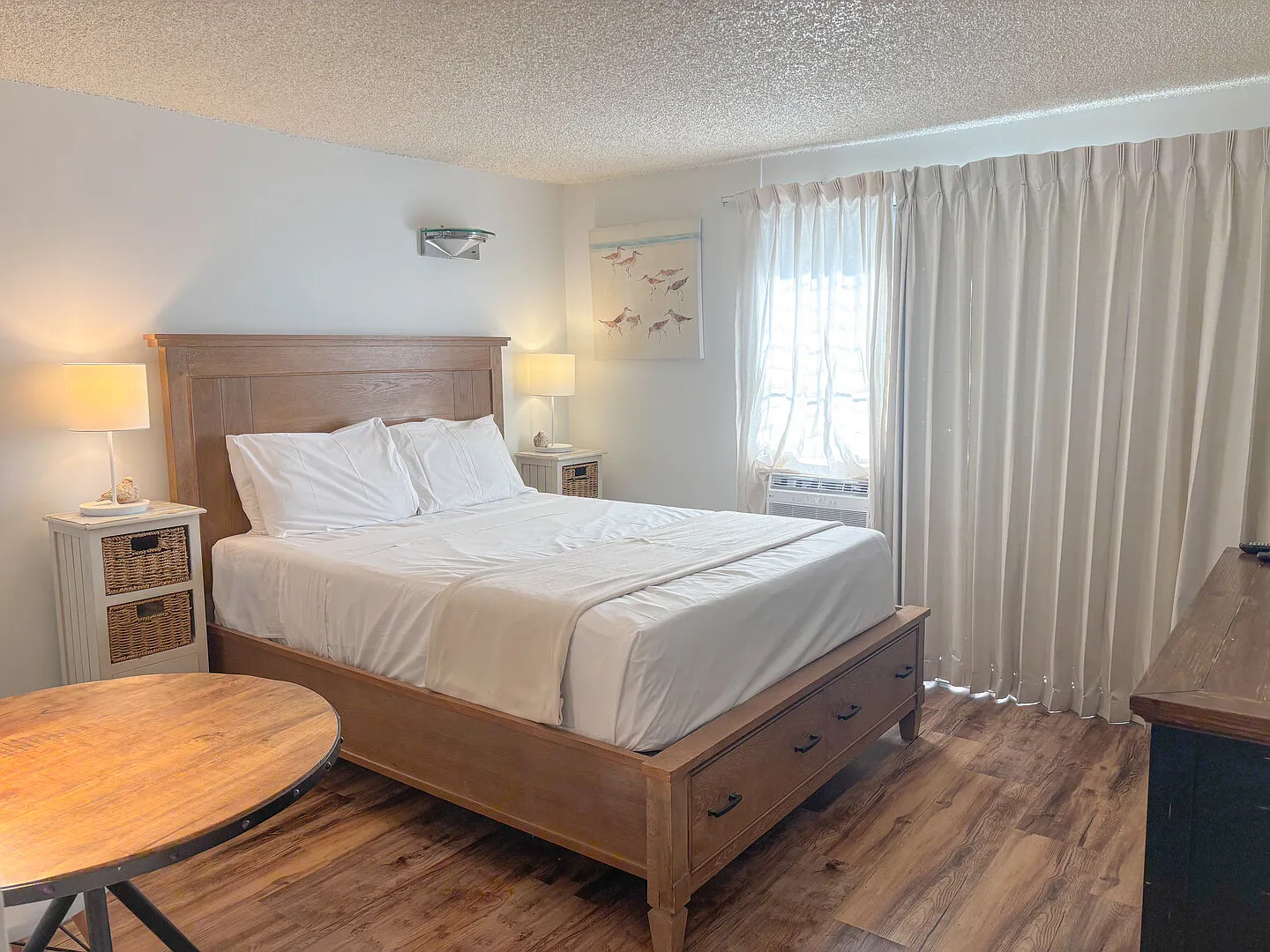 Charming Kuhio Village Studio — Photo 3