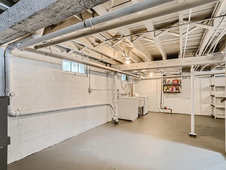 1392 Palace Ave — Photo 22