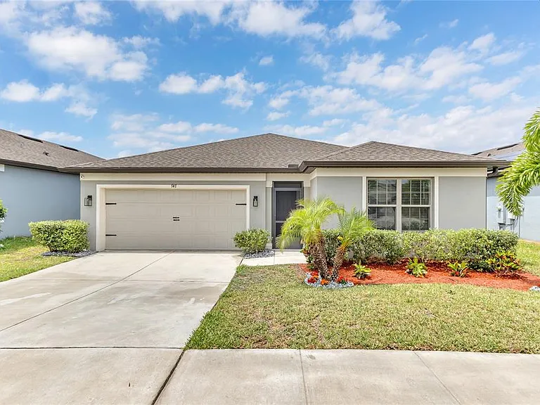 747 Citrus Isle Dr — Photo 1
