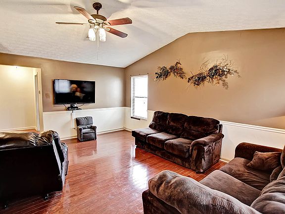 5th image of 1201 Clement Dr