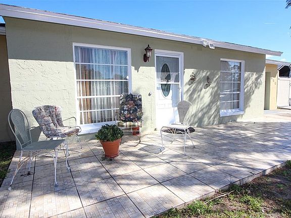 3rd image of 553 Bitterwood Ct