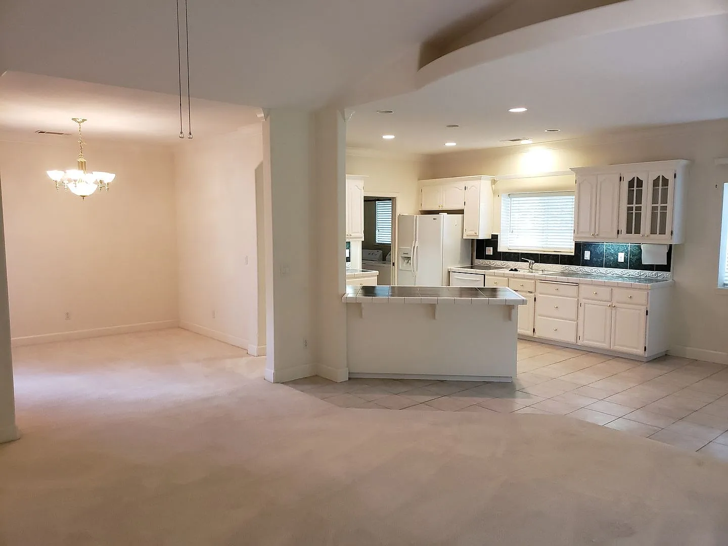 3 Bed 2 Bath House In The Mary Lake Subdivision — Photo 3