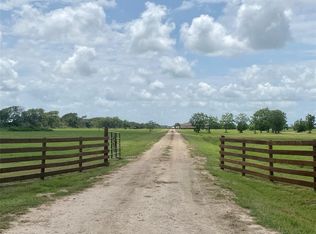 5338 County Road 166, Bay City, TX 77414