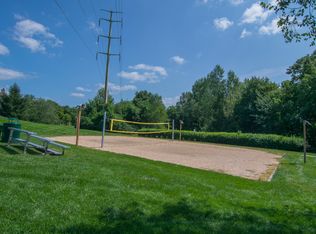 9906 W 145th Ct, Overland Park, KS 66221