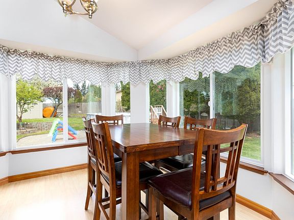 5th image of 10401 150th Street Ct E