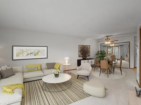 1000 41st Ave NE APT 211, Columbia Heights, MN 55421