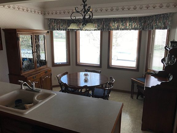 4th image of 5500 Moor Dr
