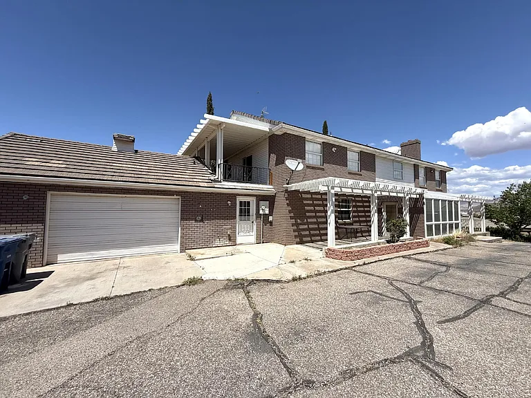 2506 W Grandview Dr — Photo 54