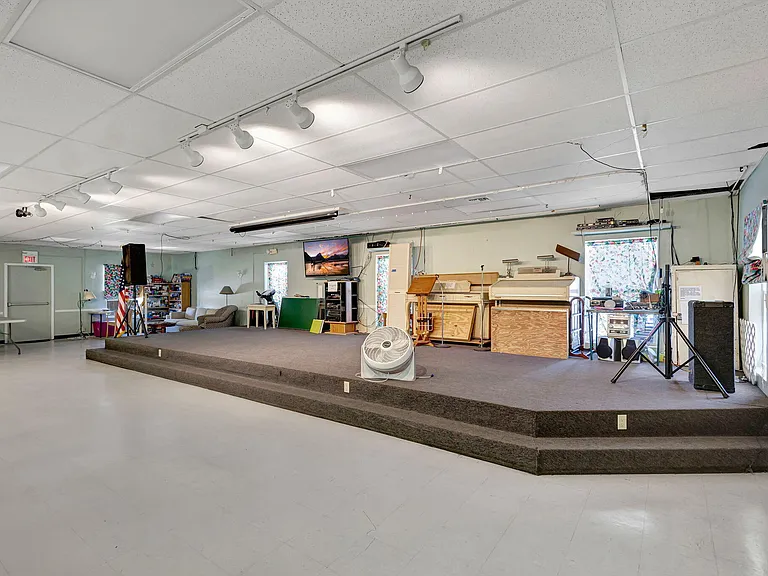 8420 SE Eagle Ave — Photo 38