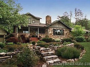 2 Fairway Dr, Asheville, NC 28805