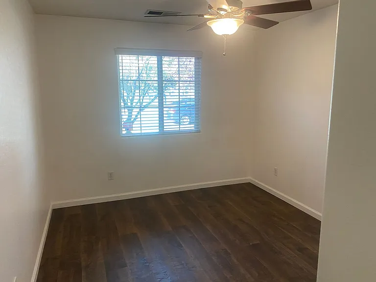 4335 E Murray Ave — Photo 10