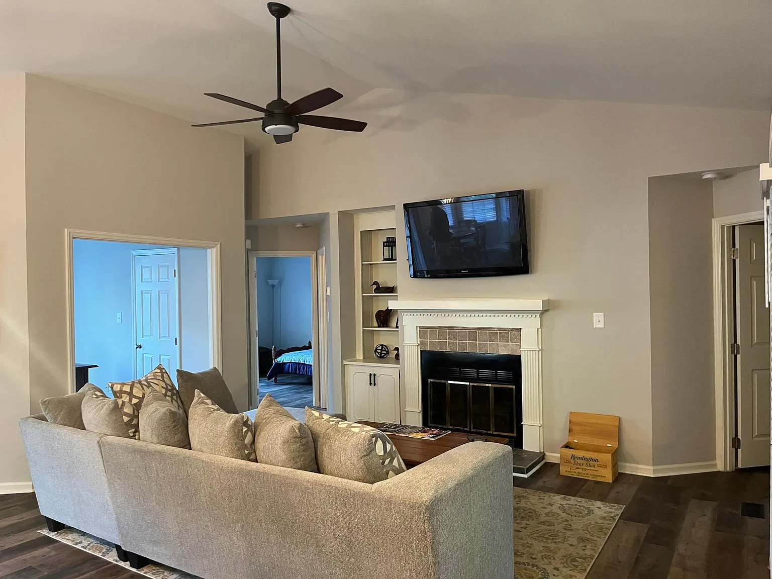 2 bed, 1283 sqft, $2,200 — Photo 4