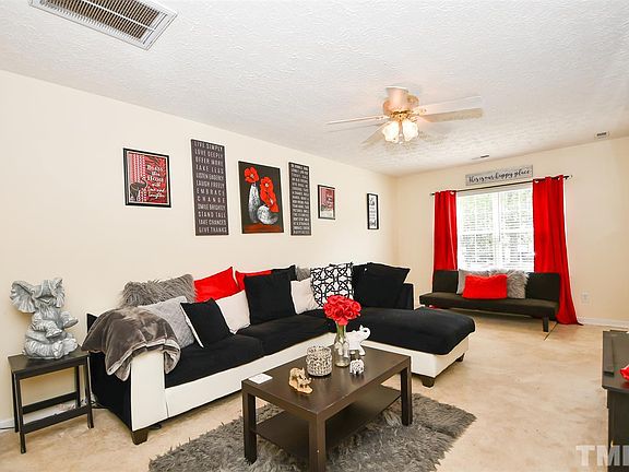 4th image of 416 Saint John Dr