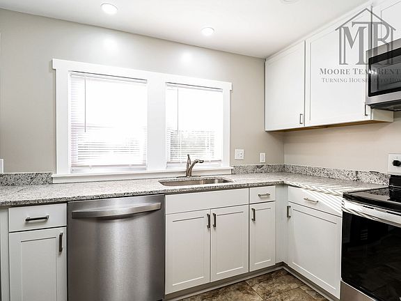 2nd image of 177 Half Circle Ln