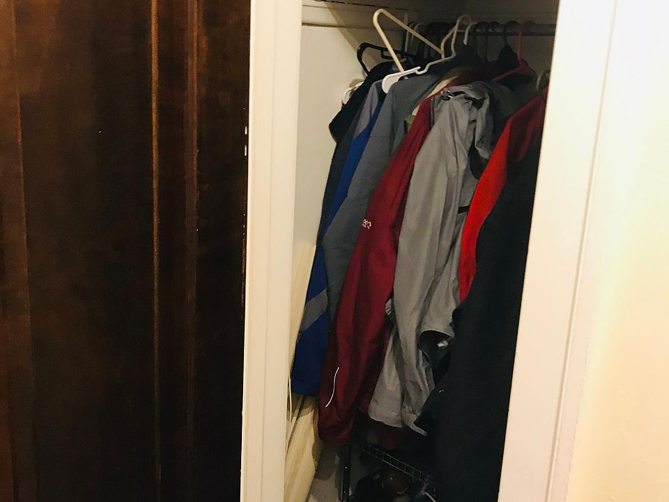 Coat closet