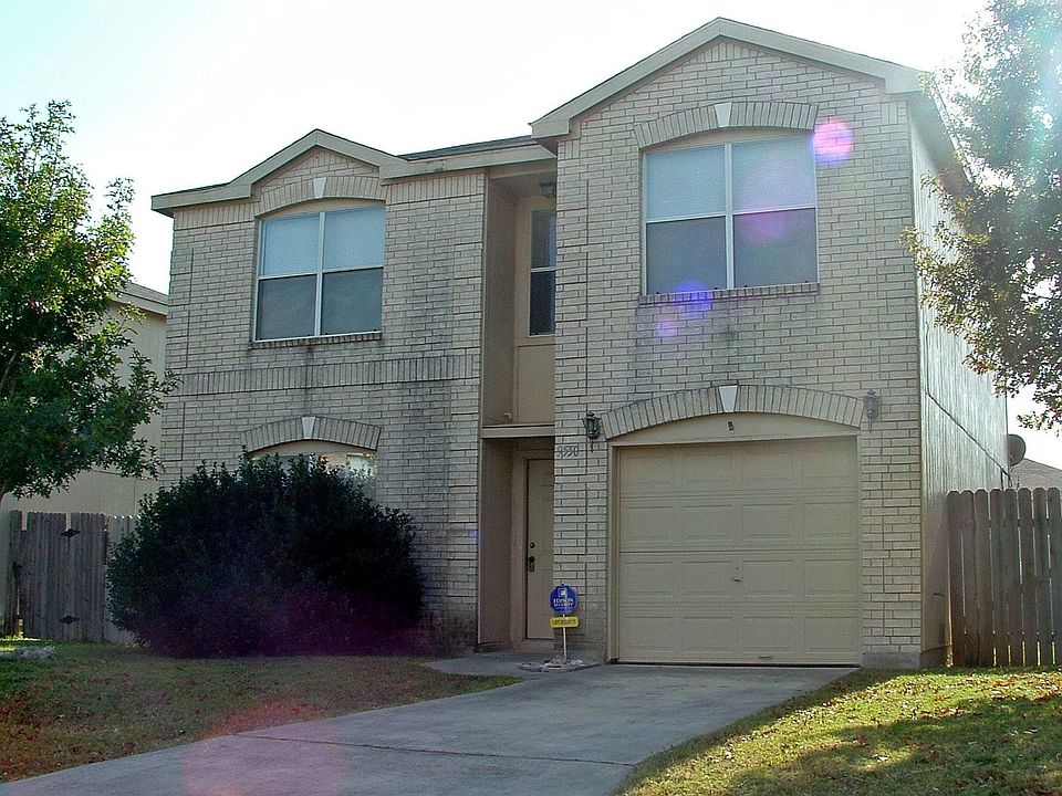 9550 Celine Dr