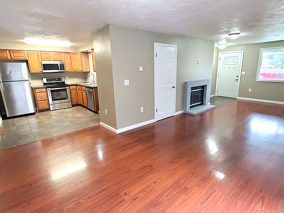 2nd image of 1432 Kimtah Ct NE Unit A