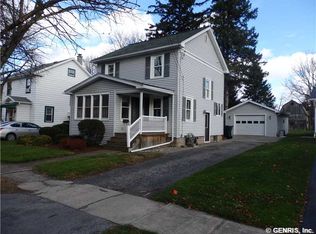 14 Walnut St S, Waterloo, NY 13165