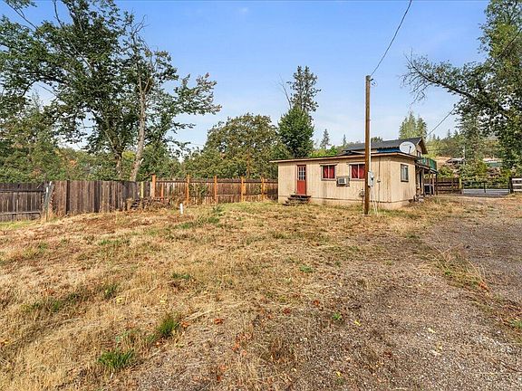 2nd image of 10483 Blackwell Rd
