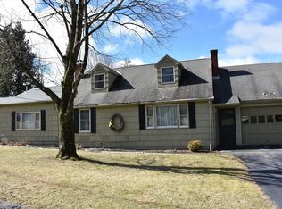 34 Ridge Rd, Southbridge, MA 01550