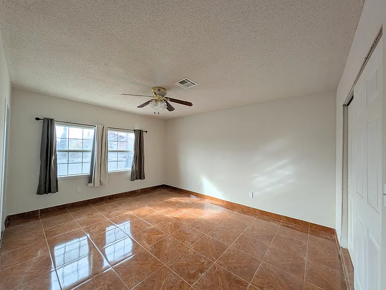 5857 W Valley Cir — Photo 22