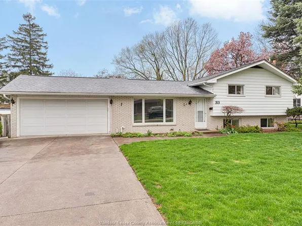 313 Barry Ave, Tecumseh, ON N8N 2G2