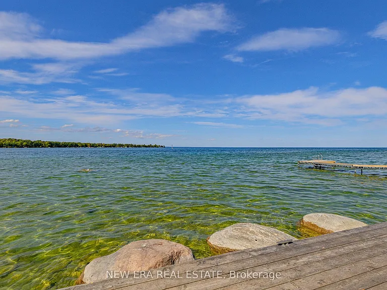 1031 Lake Dr N #LOWER — Photo 21