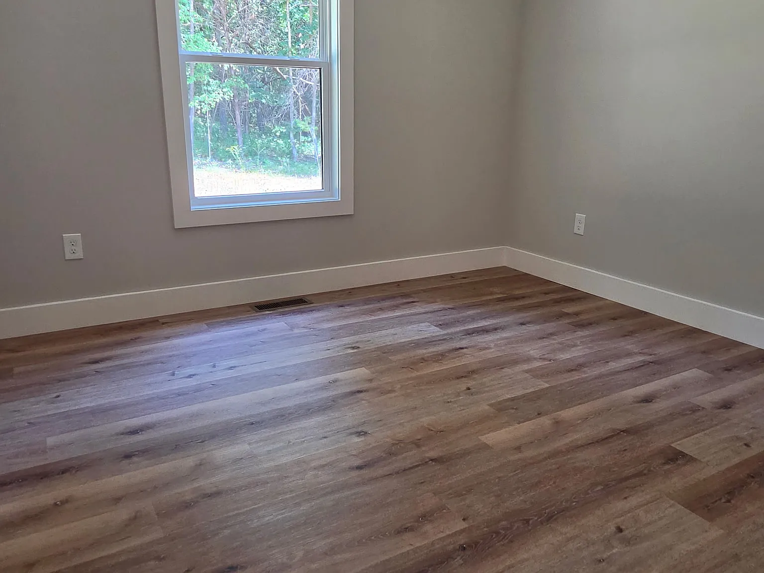 3 bed, 1600 sqft, $2,200 — Photo 3