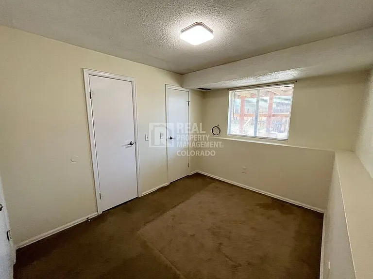 4353 Netherland St — Photo 14
