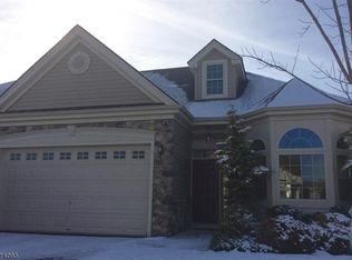 36 Sylvia St, Phillipsburg, NJ 08865